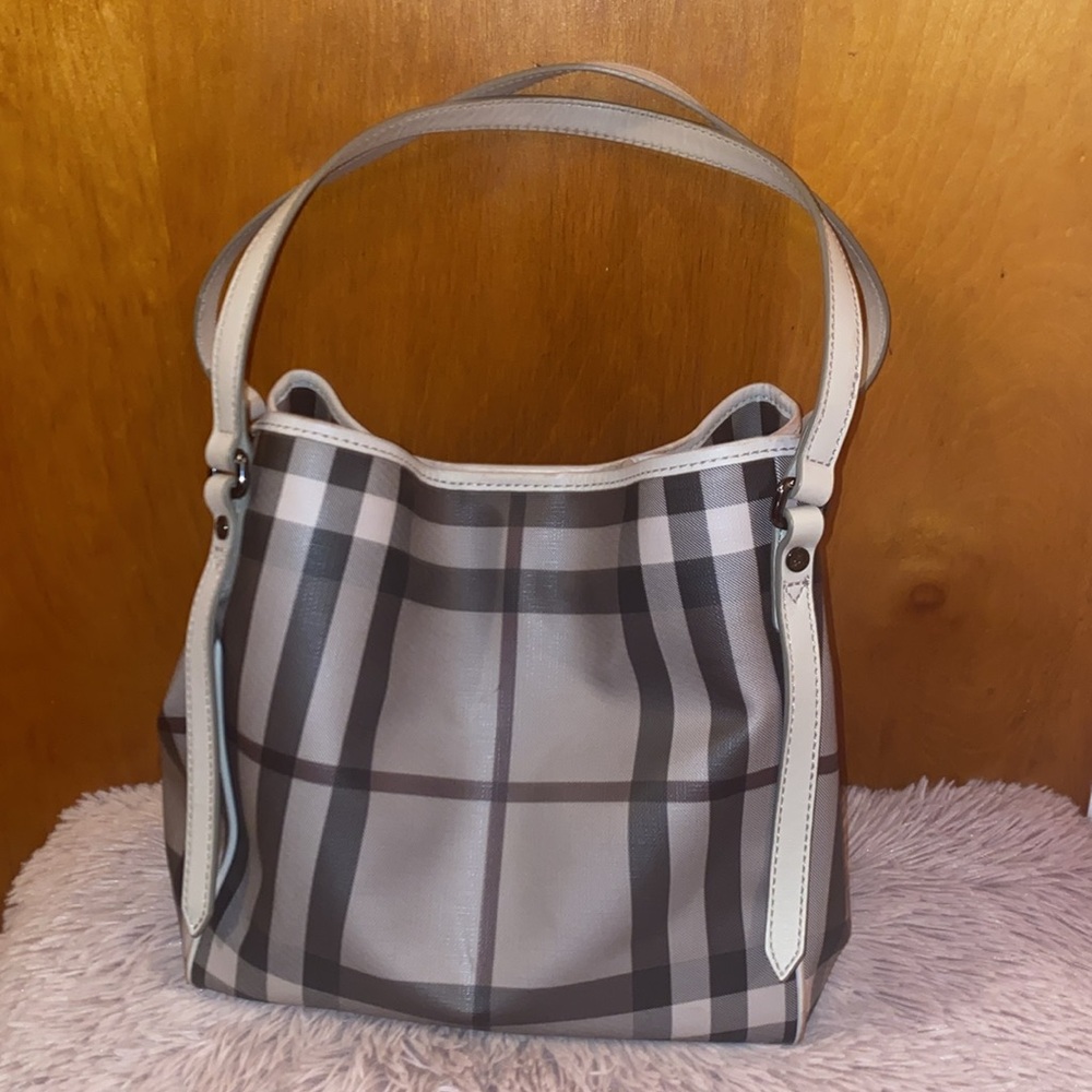 Burberry Smoke Check Canterbury handbag in excellent condition! Clean in & out!! - Picture 4 of 17